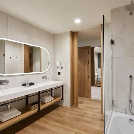 Four Points By Sheraton Barcelona Airport Hotell *