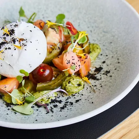 ホテル Four Points By Sheraton Barcelona Airport