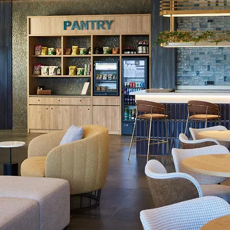 Hotel Four Points By Sheraton Barcelona Airport