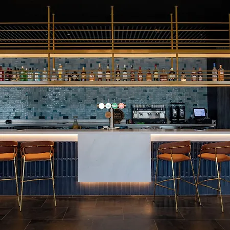 Four Points By Sheraton Barcelona Airport ホテル 4*