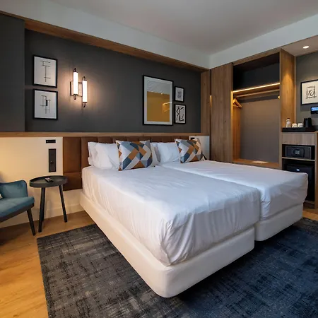 Hotel Four Points By Sheraton Barcelona Airport