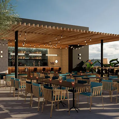 Four Points By Sheraton Barcelona Airport Otel 4*